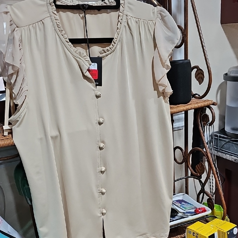 Chic Cream Ruffled Women's Blouse